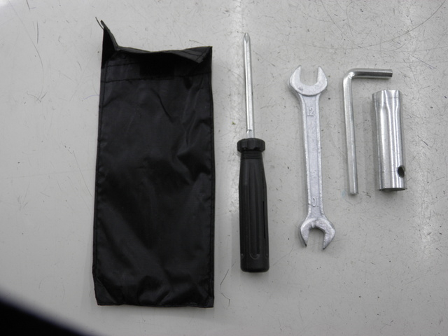 photo de Set di attrezzi JM MOTOR S-MAX 125 (2010 - 2014) - Zoom sullo stato d'uso