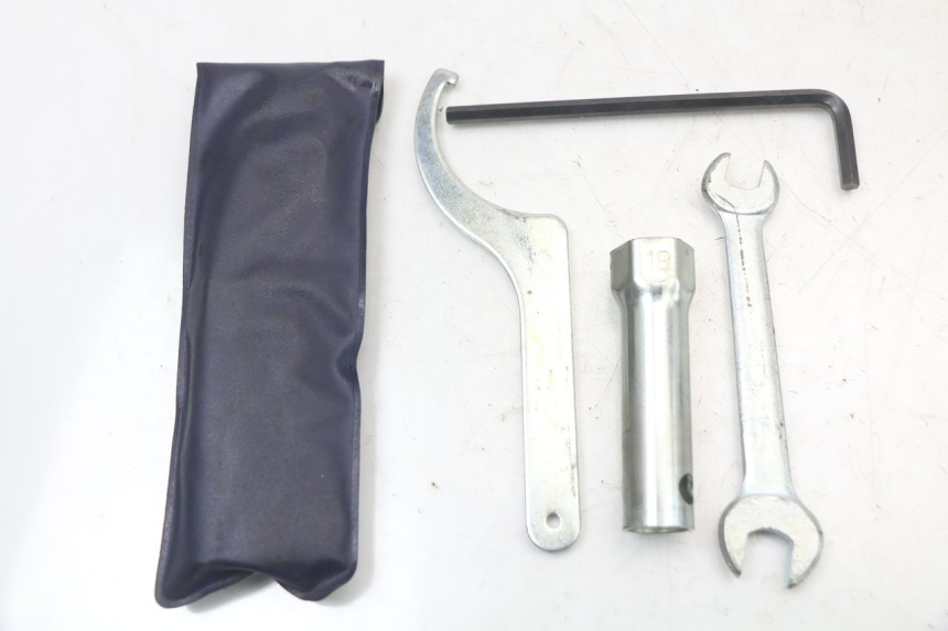 photo de KIT UTENSILI KYMCO XCITING 250 (2006 - 2009)