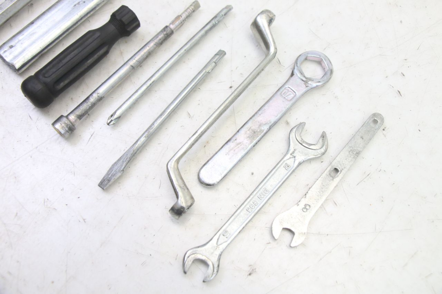 photo de KIT UTENSILI HONDA NTV DEAUVILLE ABS 700 (2007 - 2016)