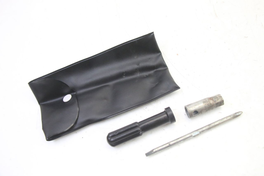 photo de KIT UTENSILI GILERA RUNNER SP 50 (2006 - 2008)