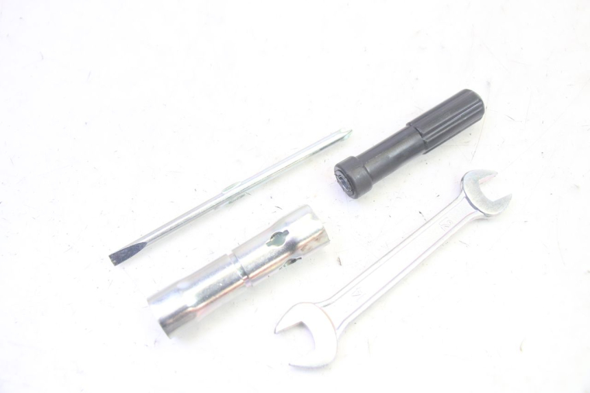 photo de KIT UTENSILI JM MOTORS SANTANA EVO 50 (2024 - 2026) - Dettaglio del componente