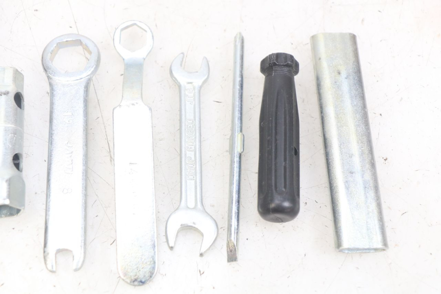 photo de SET DI ATTREZZI HONDA SCV LEAD 100 (2003 - 2007)