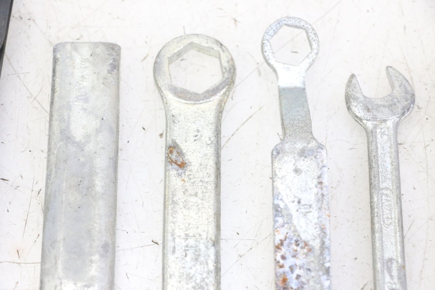 photo de SET DI ATTREZZI HONDA SCV LEAD 100 (2003 - 2007)