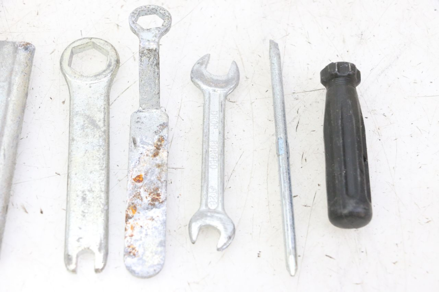 photo de SET DI ATTREZZI HONDA SCV LEAD 100 (2003 - 2007)