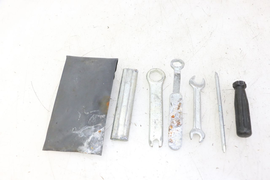 photo de SET DI ATTREZZI HONDA SCV LEAD 100 (2003 - 2007)