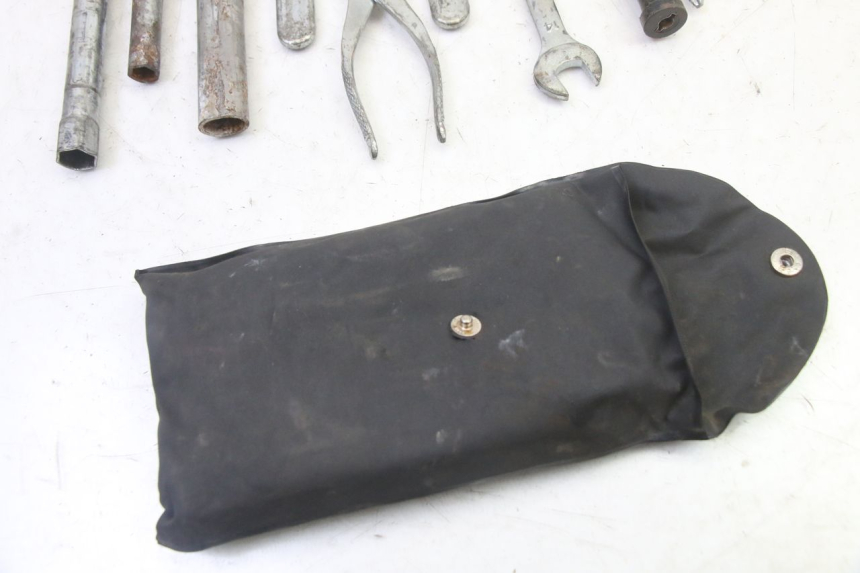 photo de KIT UTENSILI SUZUKI SV S 650 (2003 - 2009)