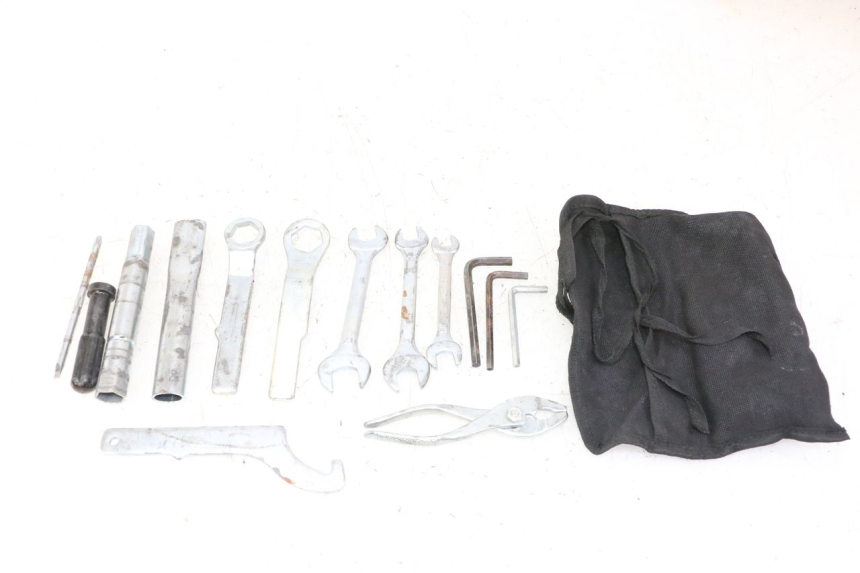 photo de KIT UTENSILI YAMAHA XJ6 ABS 600 (2008 - 2016)