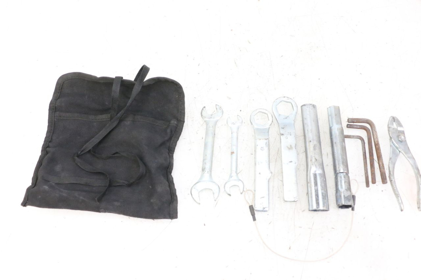 photo de KIT UTENSILI YAMAHA XJ6 ABS 600 (2008 - 2016)