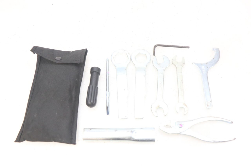 photo de SET DI ATTREZZI KAWASAKI Z 650 (2016 - 2019)