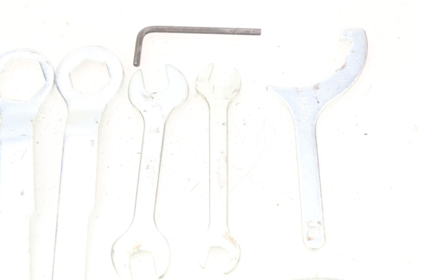 photo de SET DI ATTREZZI KAWASAKI Z 650 (2016 - 2019)