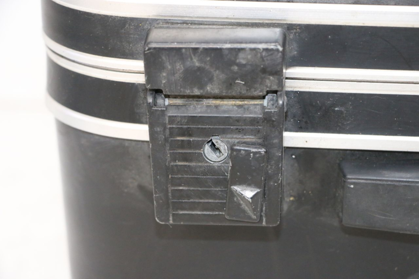 photo de VALIGIA SINISTRA KAWASAKI GTR 1000 (1994 - 2004) - Foto prodotto supplementare