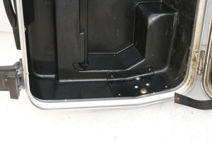 photo de VALIGIA SINISTRA KAWASAKI GTR 1000 (1994 - 2004) - Stato della superficie e materiale