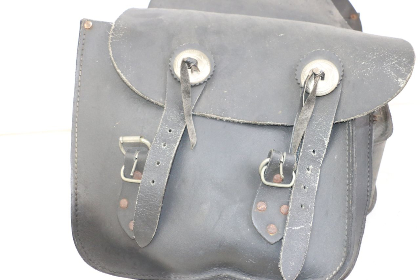 photo de VALIGIA SUZUKI GZ MARAUDER 125 (1998 - 2004)