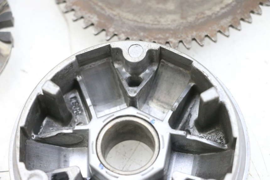 photo de VARIATORE KYMCO AGILITY 16+ 4T 50 (2018 - 2023) - Zoom sullo stato d'uso