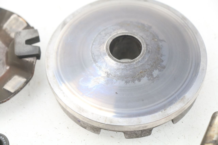 photo de VARIATORE MBK BOOSTER SPIRIT 50 (2004 - 2017) - Primo piano tecnico