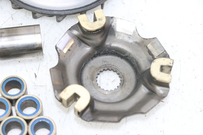 photo de VARIATORE SUZUKI BURGMAN 125 (2007 - 2014) - Primo piano tecnico