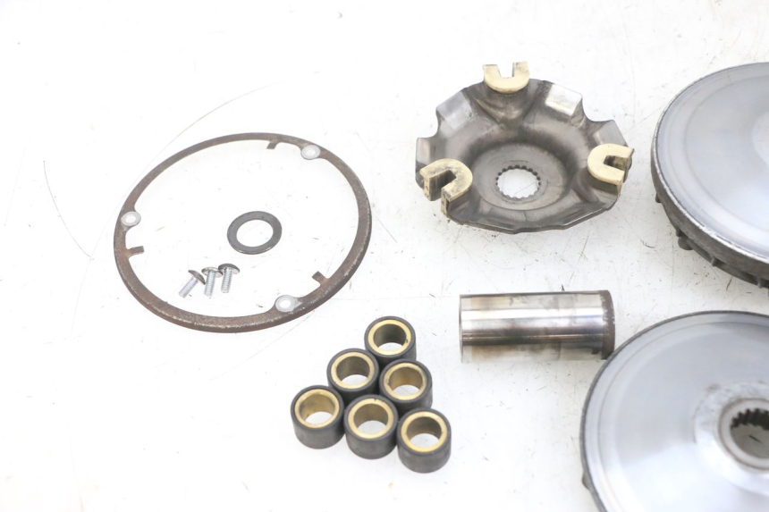 photo de VARIATORE SUZUKI BURGMAN 125 (2007 - 2014) - Primo piano tecnico