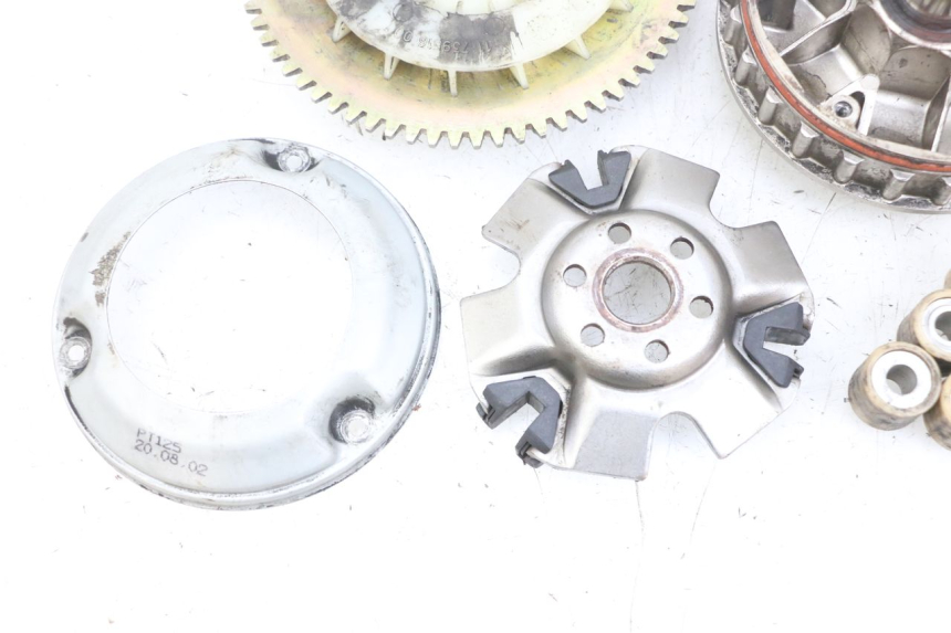 photo de VARIATORE PEUGEOT ELYSEO 125 (1999 - 2004) - Caratteristiche distintive