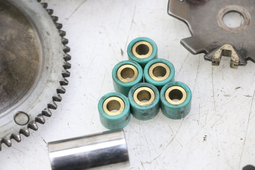 photo de VARIATORE PEUGEOT ELYSTAR 50 (2002 - 2014) - Primo piano tecnico