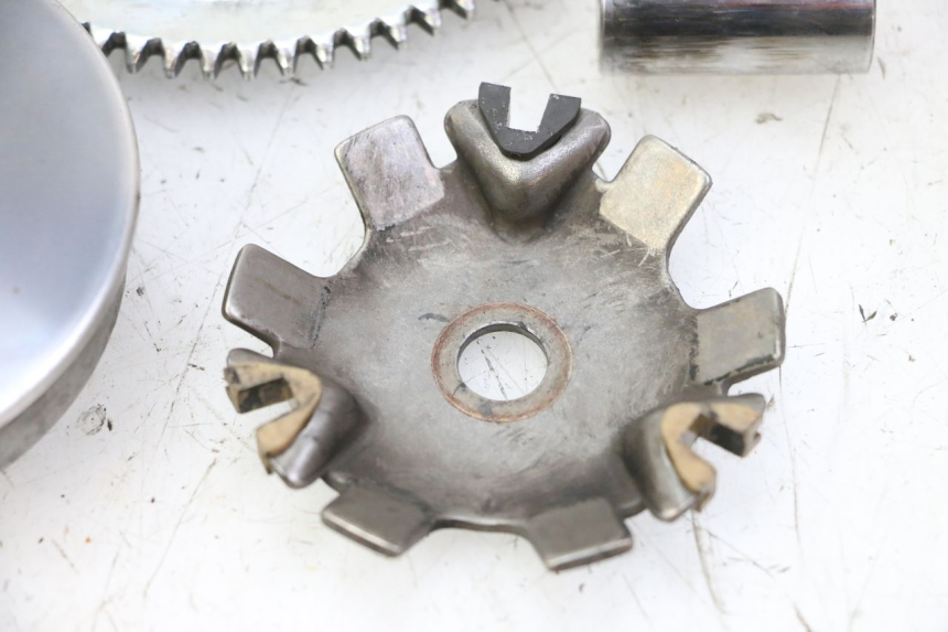 photo de VARIATORE PEUGEOT ELYSTAR 50 (2002 - 2014) - Primo piano tecnico