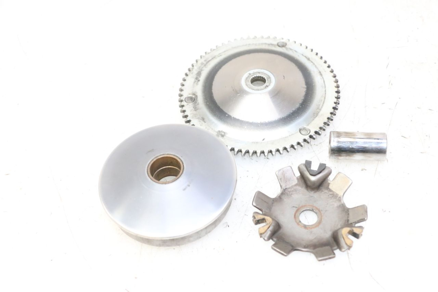 photo de VARIATORE PEUGEOT ELYSTAR 50 (2002 - 2014) - Dettagli dei punti di fissaggio