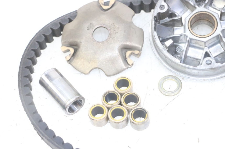 photo de VARIATORE PEUGEOT KISBEE 4T 50 (2018 - 2022)