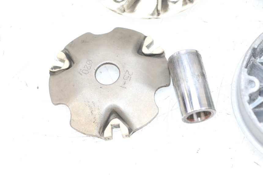 photo de VARIATORE PEUGEOT KISBEE 4T 50 (2010 - 2017) - Ricambio usato controllato