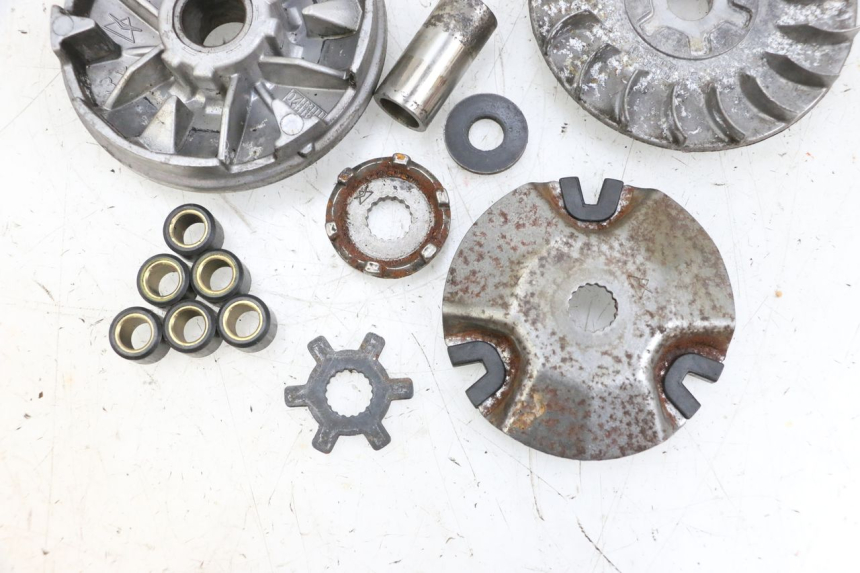 photo de VARIATORE YAMAHA NEO'S NEOS 2T 50 (1998 - 2007) - Zoom sui componenti