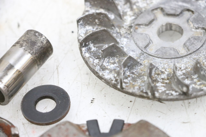 photo de VARIATORE YAMAHA NEO'S NEOS 2T 50 (1998 - 2007) - Marcature e riferimenti originali