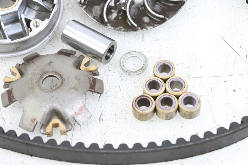 photo de VARIATORE PEUGEOT SPEEDFIGHT 4 2T 50 (2015 - 2019) - Dettagli dei punti di fissaggio