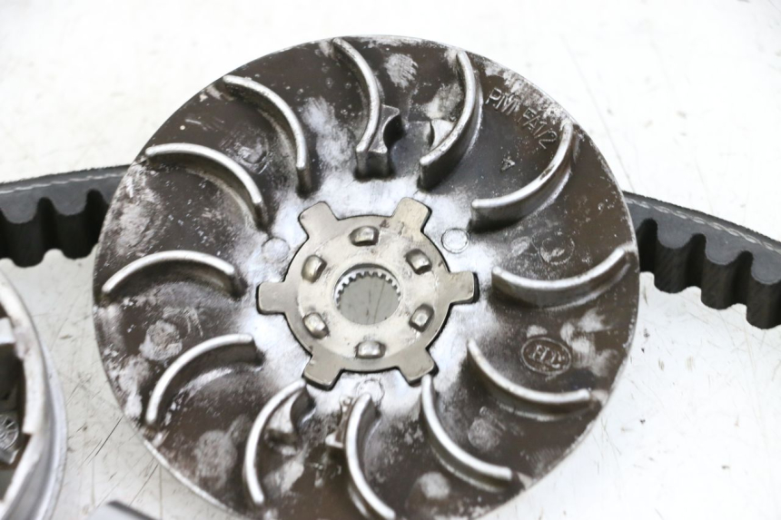 photo de VARIATORE PEUGEOT SPEEDFIGHT 4 2T 50 (2015 - 2019) - Stato della superficie e materiale