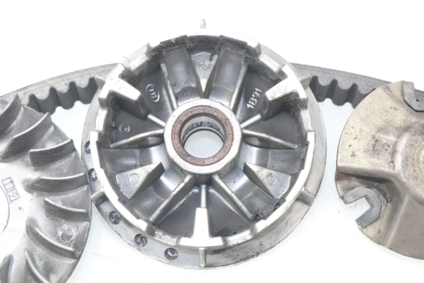 photo de VARIATORE YAMAHA XMAX X-MAX ABS 125 (2014 - 2016) - Stato della superficie e materiale