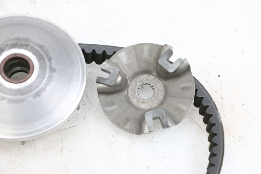 photo de VARIATORE YAMAHA XMAX X-MAX 125 (2006 - 2009) - Dettagli dei punti di fissaggio