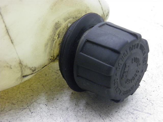 photo de VASO DI ESPANSIONE PIAGGIO X9 EVOLUTION 500 (2003 - 2005)