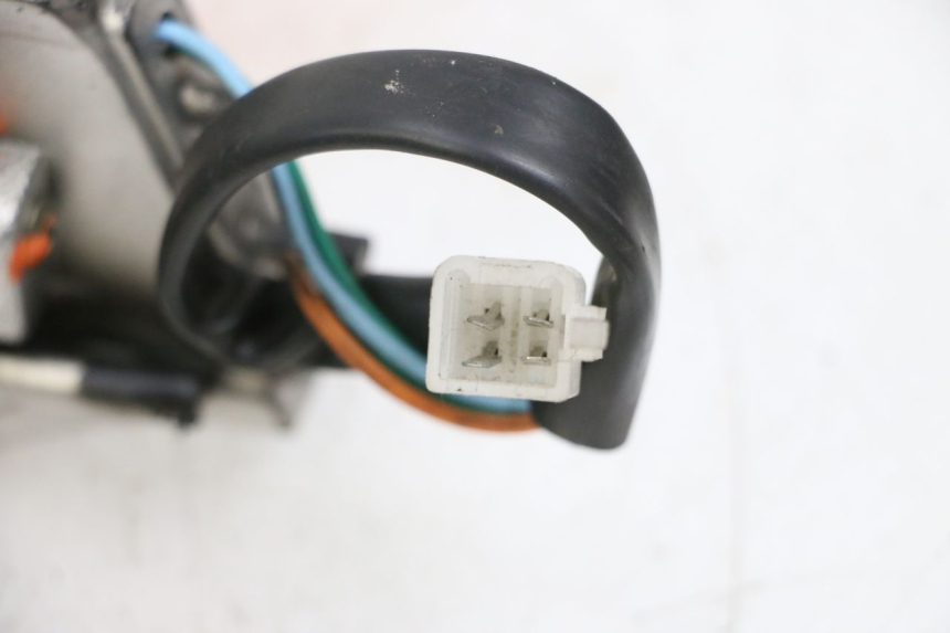 photo de SPIA EFUN PUSA 1 - Dettagli dei punti di fissaggio