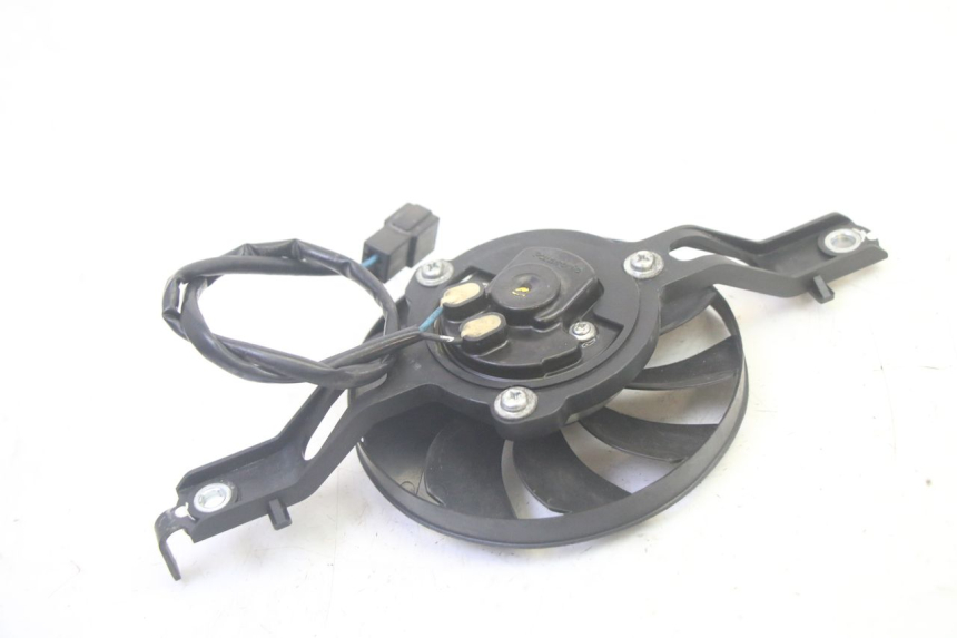 photo de VENTILATORE SUZUKI BURGMAN 125 (2007 - 2014) - Altra angolazione