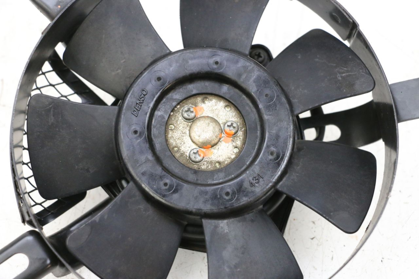 photo de VENTOLA SUZUKI GSXR GSX-R 1000 (2003 - 2004) - Primo piano tecnico