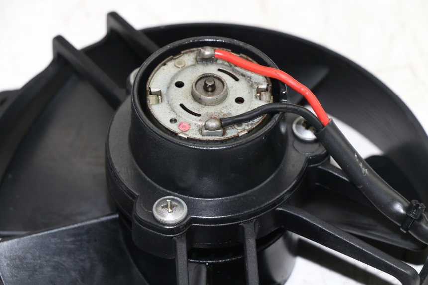 photo de VENTILATORE YAMAHA YP MAJESTY 125 (2002 - 2006)