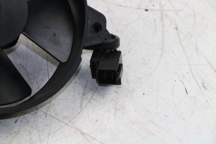 photo de VENTILATORE YAMAHA YP MAJESTY 125 (2002 - 2006)
