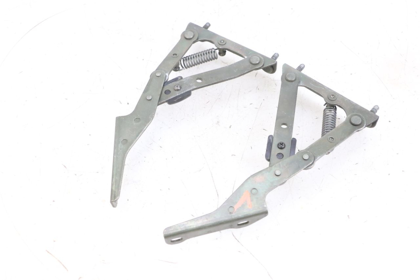 photo de Pistone baule PIAGGIO X8 125 (2004 - 2007) - Zoom sullo stato d'uso