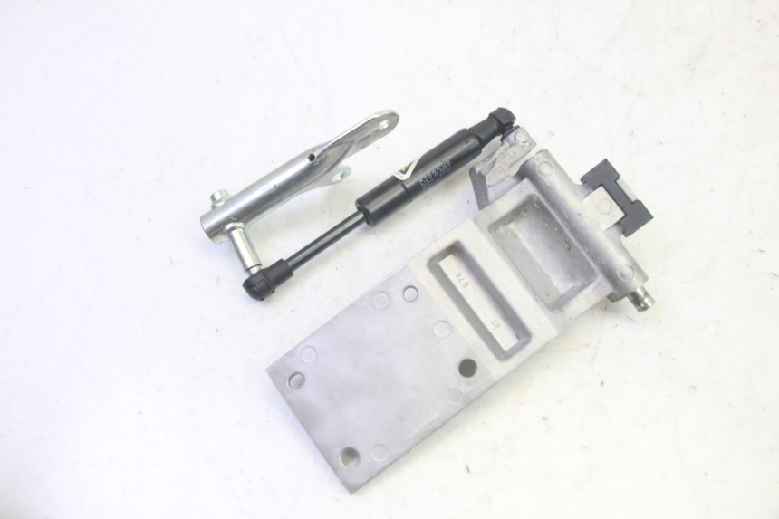 photo de AMMORTIZZATORE SELLA YAMAHA TRICITY 300 (2020 - 2024) - Dettaglio del componente