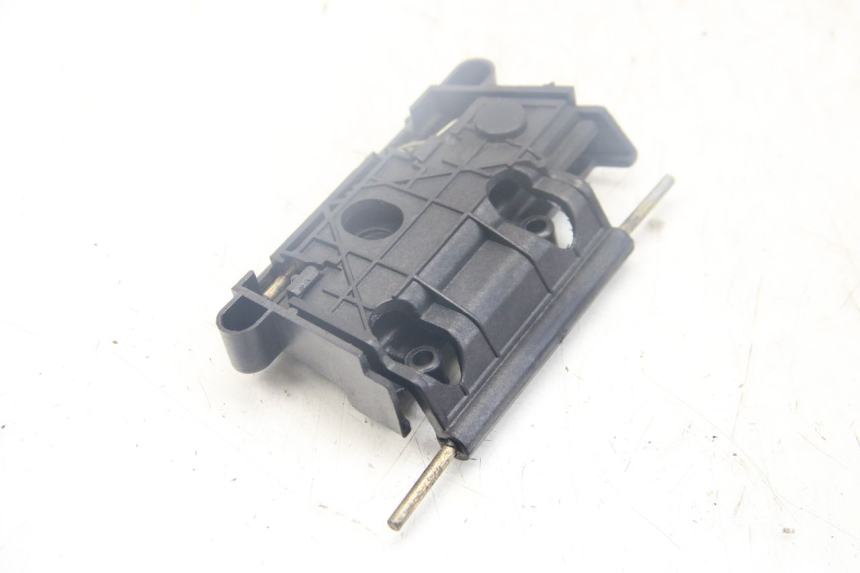 photo de SERRATURA BAULE PEUGEOT VIVACITY NEW 4T 50 (2008 - 2017)