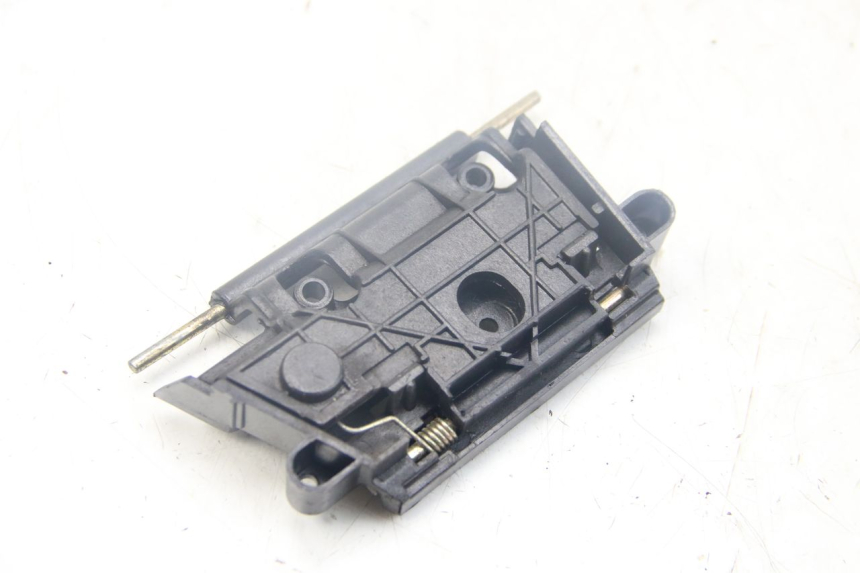 photo de SERRATURA BAULE PEUGEOT VIVACITY NEW 4T 50 (2008 - 2017)