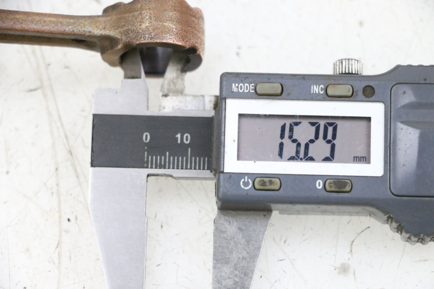 photo de ALBERO MOTORE PEUGEOT KISBEE 2T 50 (2010 - 2017) - Dettaglio del componente