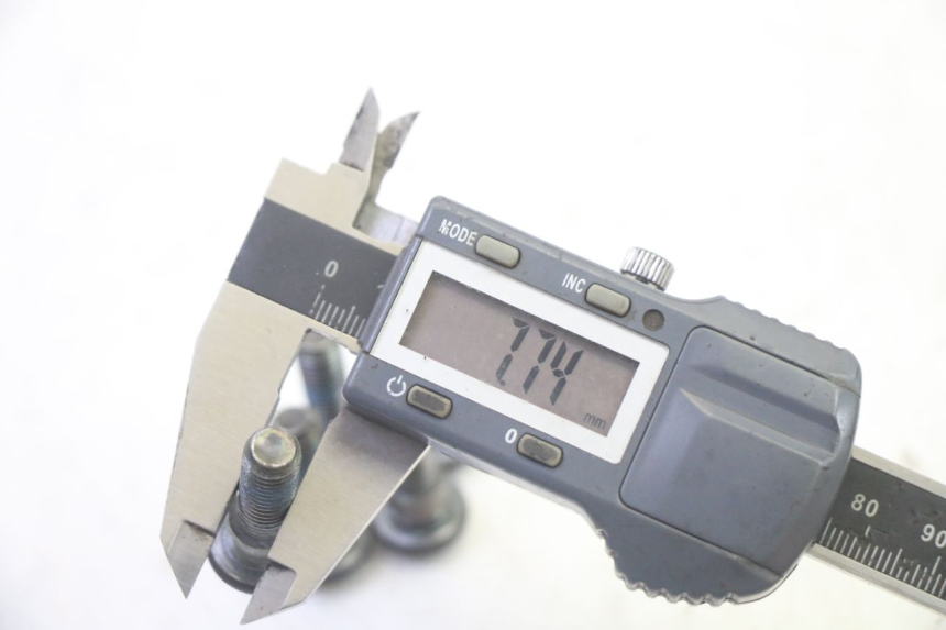 photo de BULLONE DEL DISCO DEL FRENO ADIVA AD3 300 (2014 - 2020)