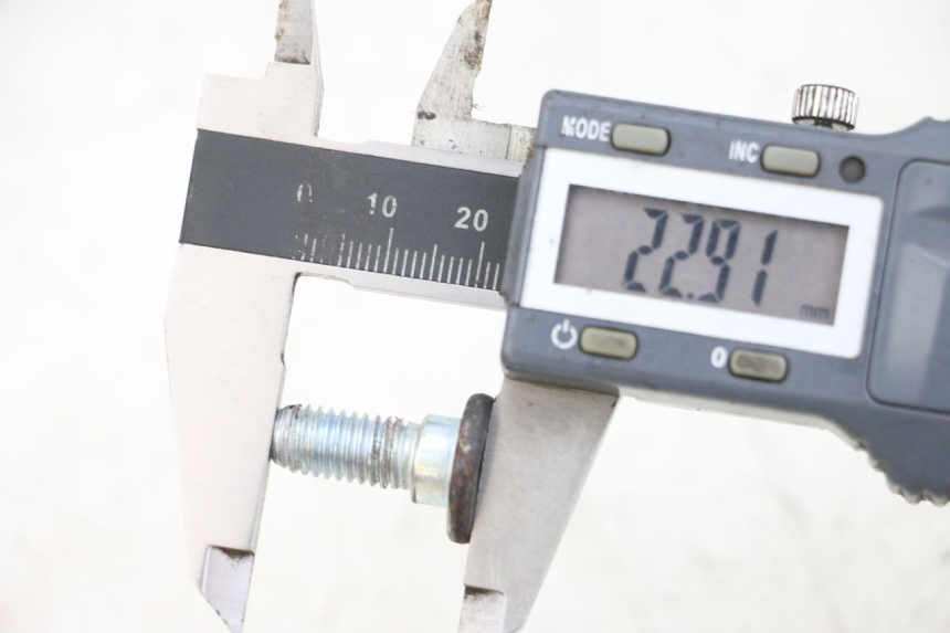 photo de BULLONE DEL DISCO DEL FRENO HYOSUNG GV AQUILA 125 (2000 - 2004)