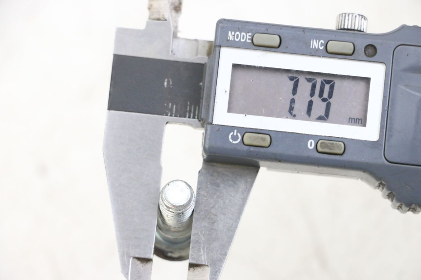 photo de BULLONE DEL DISCO DEL FRENO HYOSUNG GV AQUILA 125 (2000 - 2004)