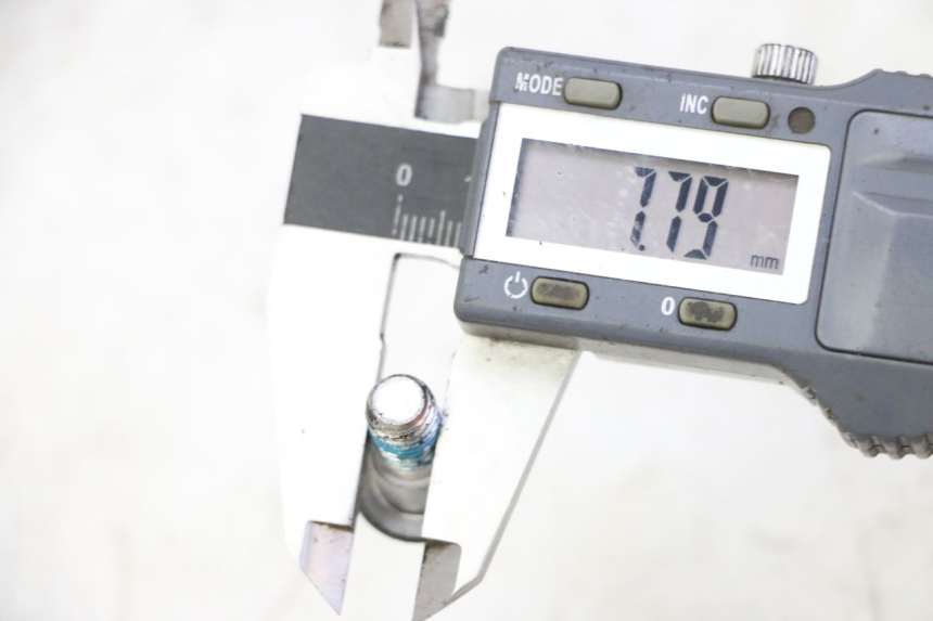 photo de BULLONE DEL DISCO DEL FRENO SUZUKI BURGMAN 125 (2007 - 2014)