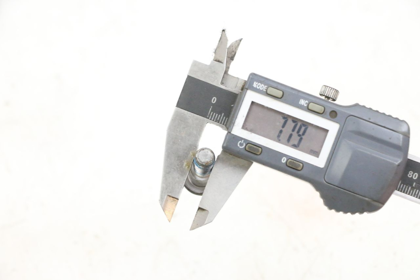 photo de BULLONE DEL DISCO DEL FRENO SUZUKI BURGMAN 650 (2013 - 2020) - Zoom sullo stato d'uso