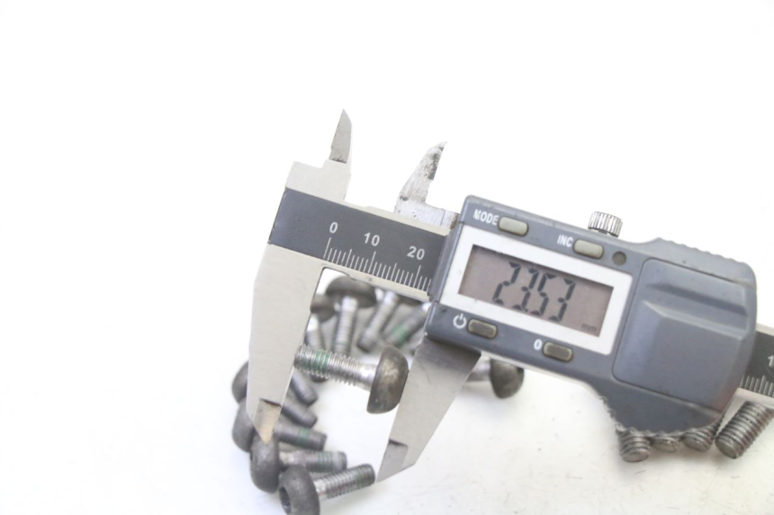 photo de BULLONE DEL DISCO DEL FRENO HONDA CBR RR FIREBLADE 900 (1992 - 1994)